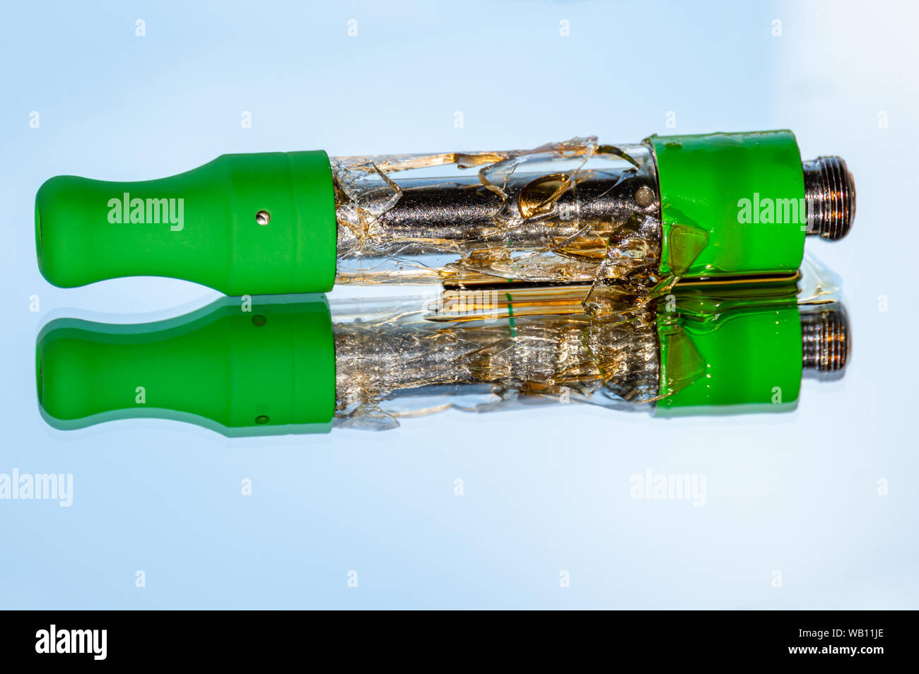 Spill kit hires stock photography and images Alamy