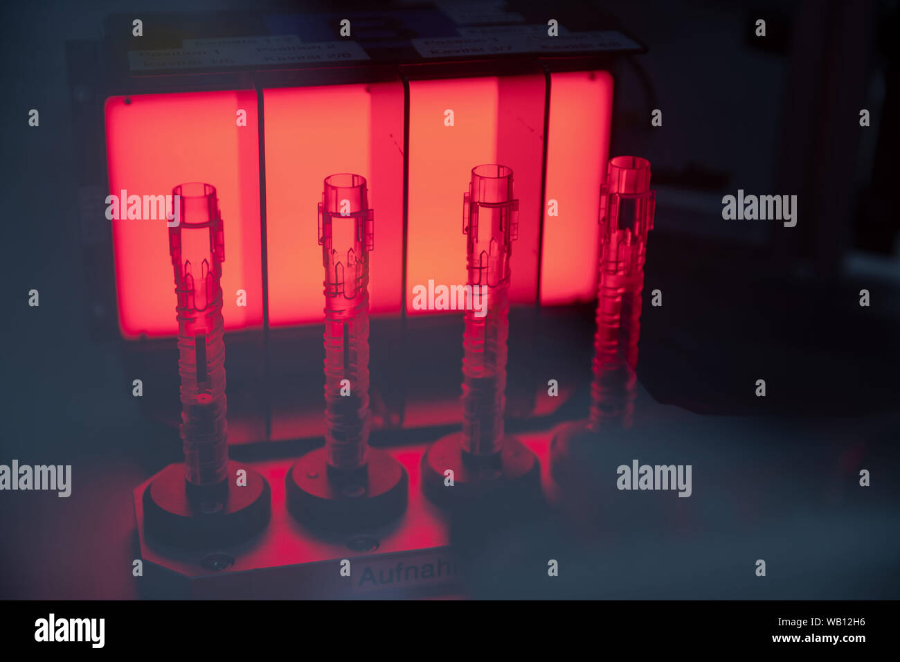 Injection moulding machine hi-res stock photography and images - Alamy