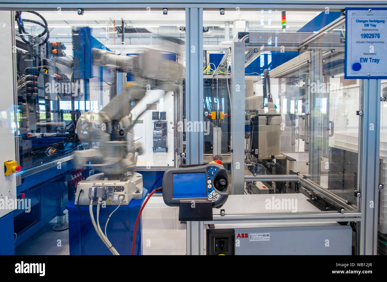 Industrial injection moulding machine hi-res stock photography and ...