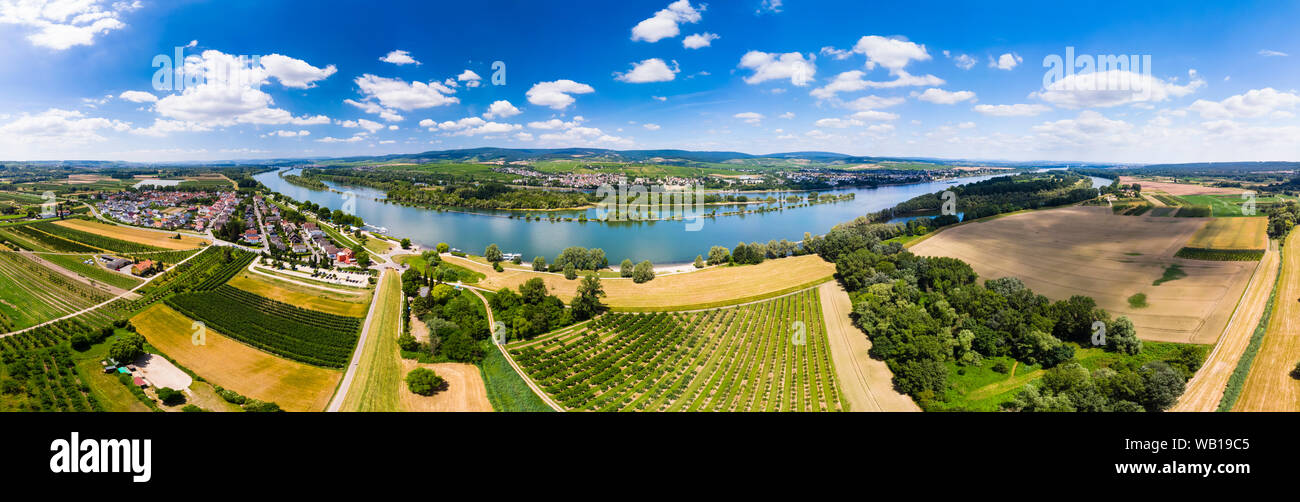 Germany, Rhineland-Palatinate, Aerial view of Heidesheim am Rhein, Rhine river, Eltville and Erbach Stock Photo