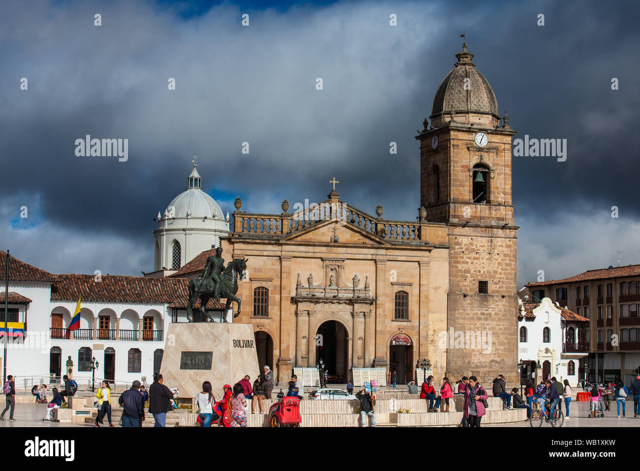 TUNJA, COLOMBIA - AUGUST, 2019: Basilica of St. James the Apostle and  Bolivar Square in Tunja downtown Stock Photo - Alamy