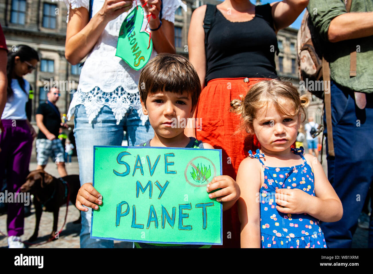 Extinction Rebellion Globe Shirt Save The Planet T-Shirt Extinction Rebellion Globe Shirt Save The Planet T-Shirt