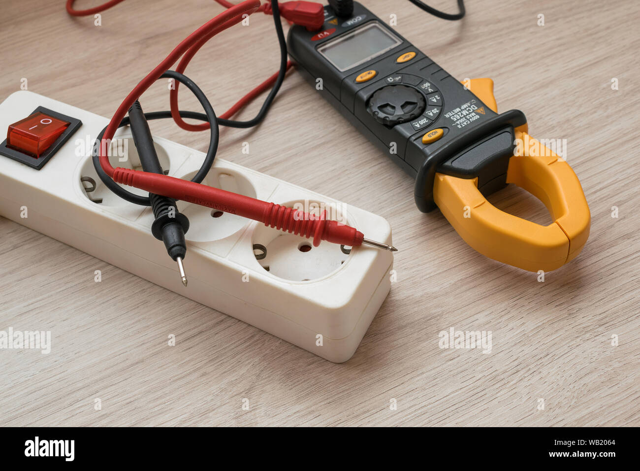 Power clamp hi-res stock photography and images - Alamy
