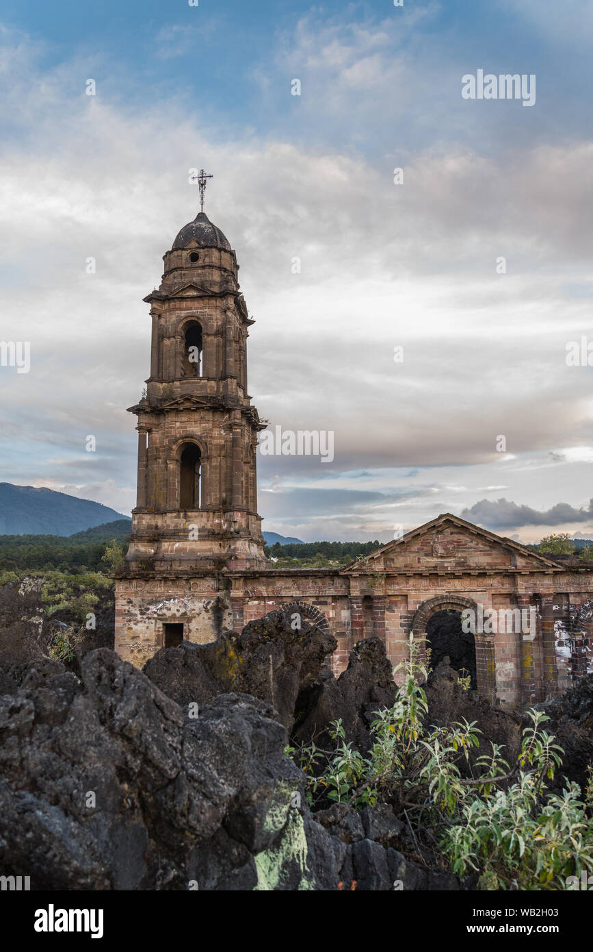 Town destroyed by Paricutin volcano Stock Photo