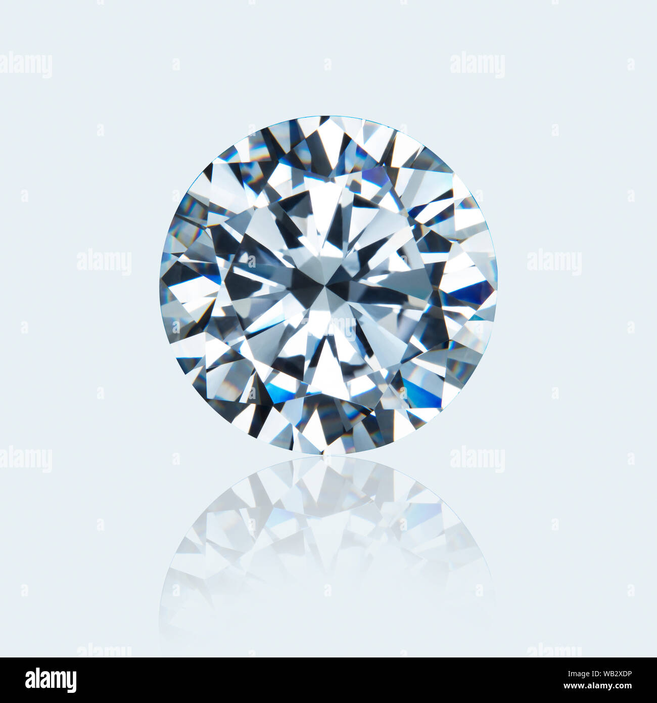 Round Cut Diamond Stock Photo - Alamy