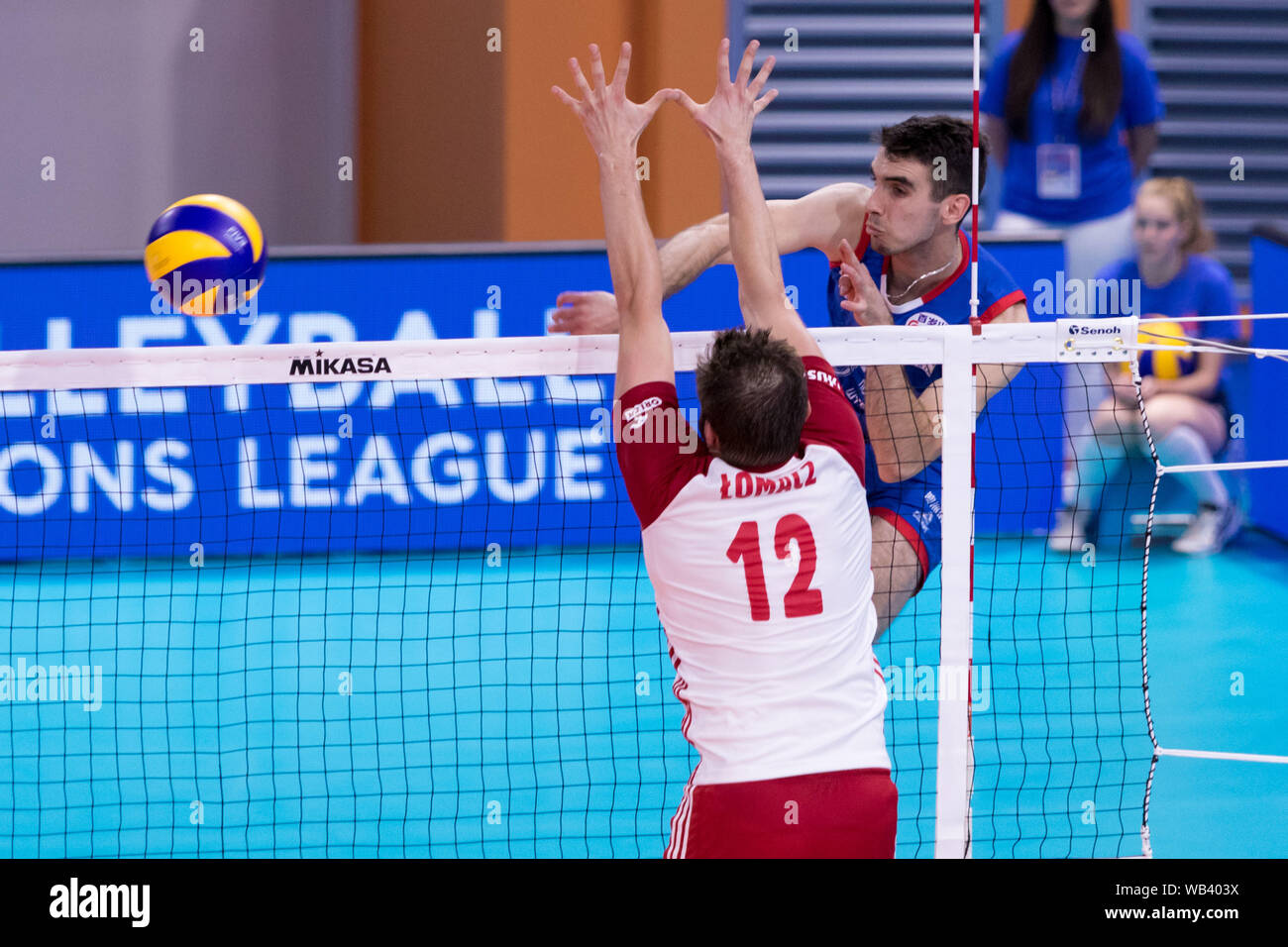 ATTACCO OF MIRAN KUJUNDžIć during Nations League Men - Polonia Vs Serbia, Milano, Italy, 22 Jun 2019, Volleyball Volleyball Intenationals Stock Photo