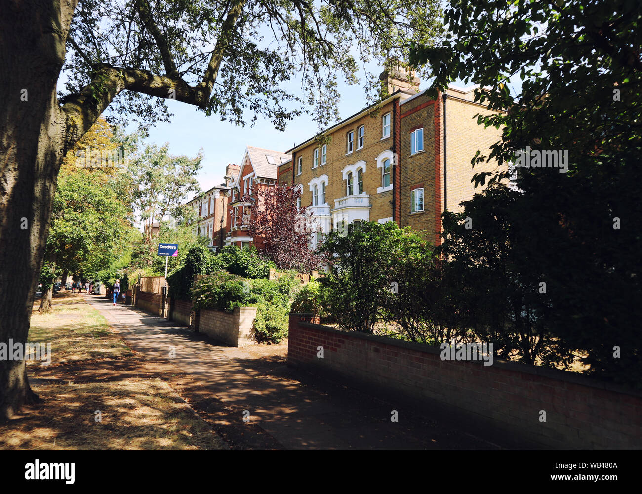 Kew road houses hires stock photography and images Alamy