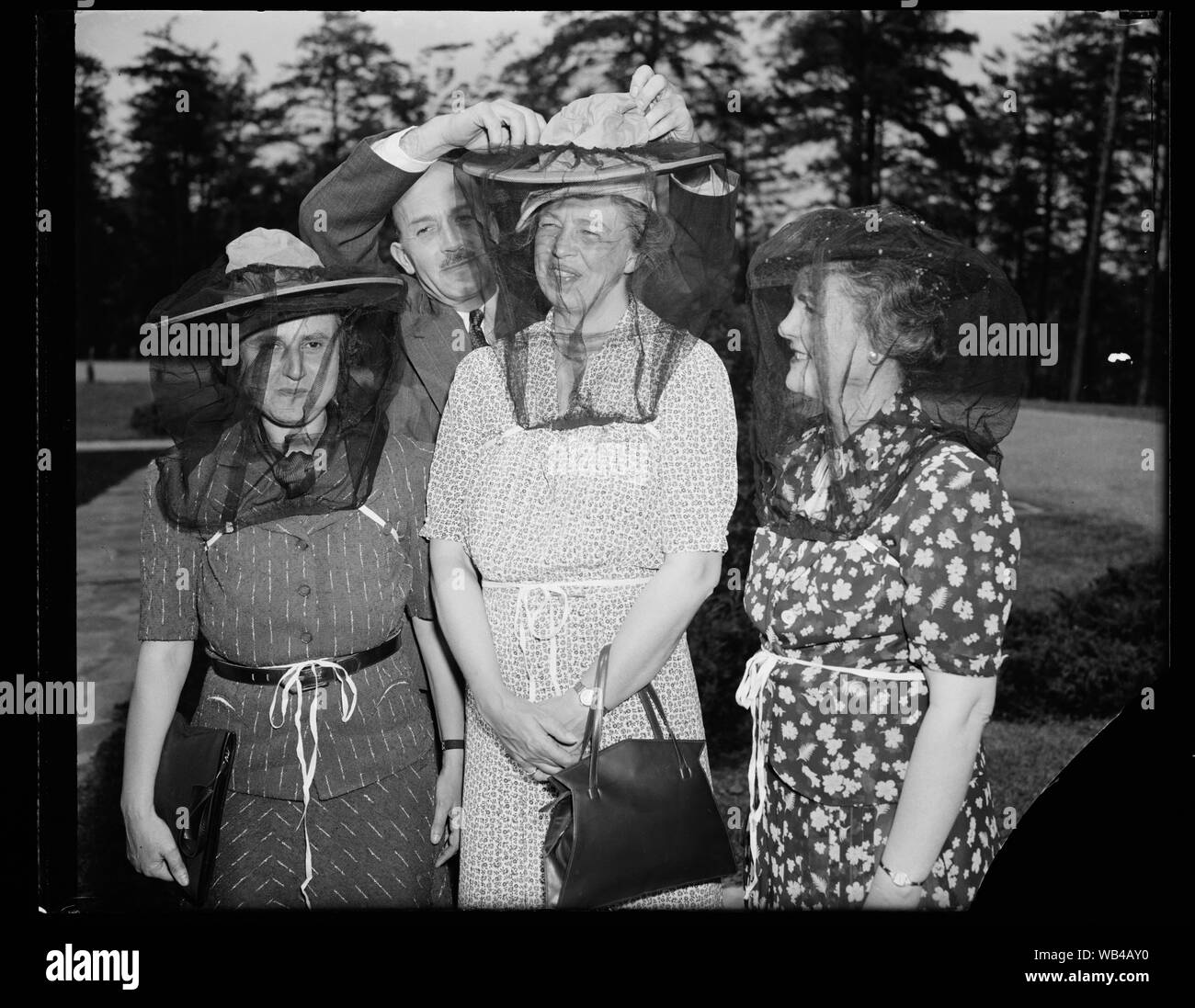 X sale big hats