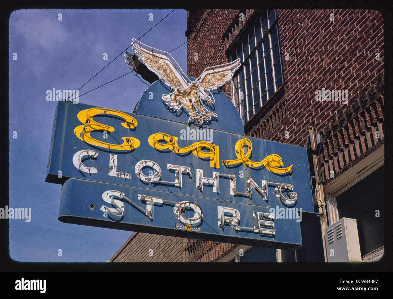 Eagle clothing store sign hires stock photography and images Alamy