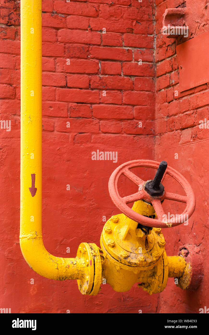 Isolation valve hi-res stock photography and images - Alamy