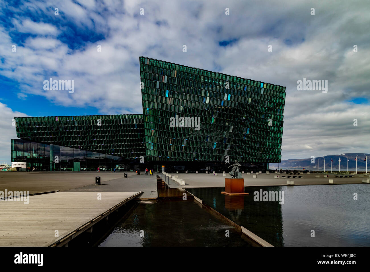 Harpa Concert Hall And Conference Centre Stock Photo Alamy Harpa Concert Hall And Conference Centre Stock Photo Alamy