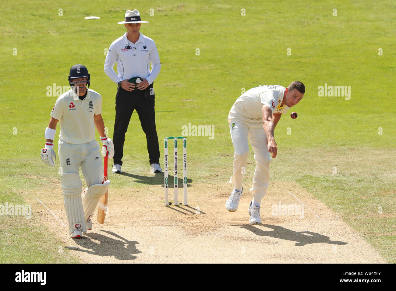 Australia'S Heartbreak: Hazlewood'S Worst Bowling Day Costs The Match - d583ulq