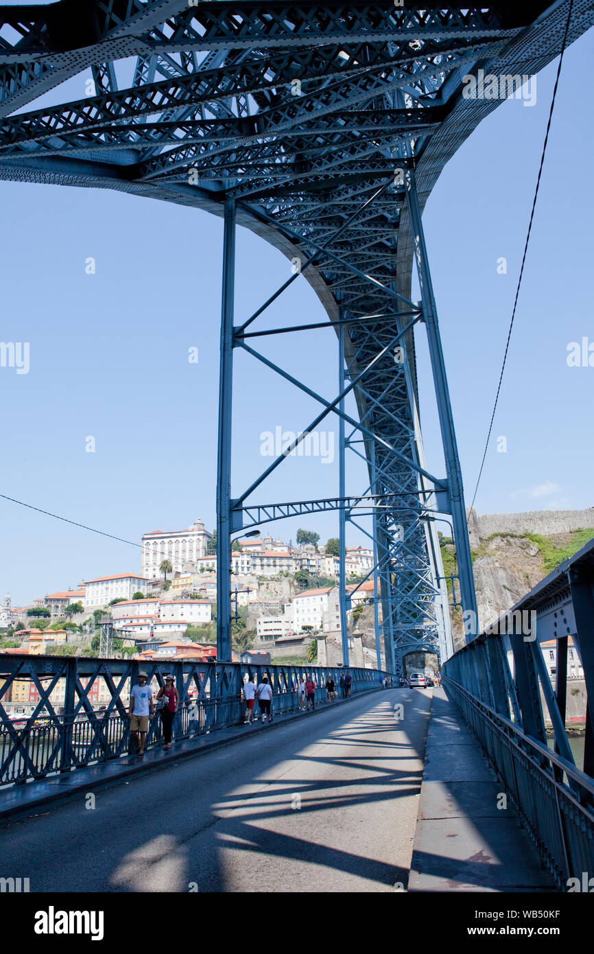 Double deck metal bridge hi-res stock photography and images - Alamy