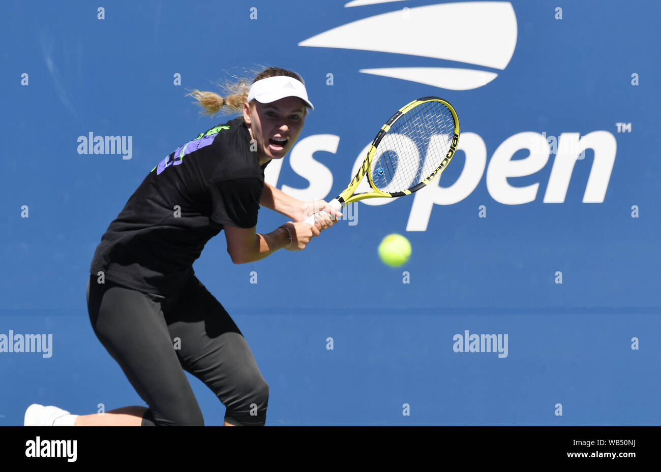 New York, USA. 24th Aug, 2019. Flushing Meadows New York US Open Tennis Caroline Wozniacki (DEN) practices on Louis Armstong Court Credit: Roger Parker/Alamy Live News Stock Photo