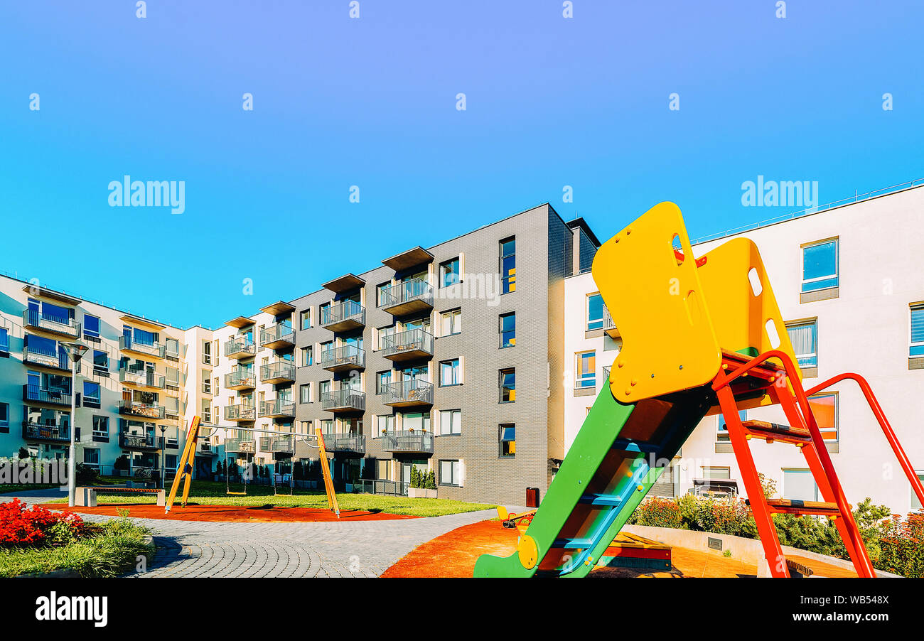 Penthouse Apartment Outdoor Stump Playgrounds: Stunning Pictures ...