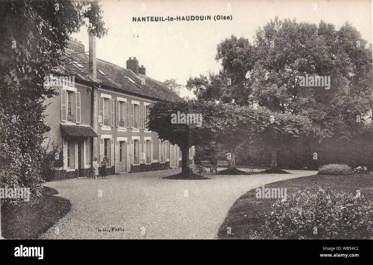 Dépendances de l'ancien château de nanteuil Stock Photo Alamy