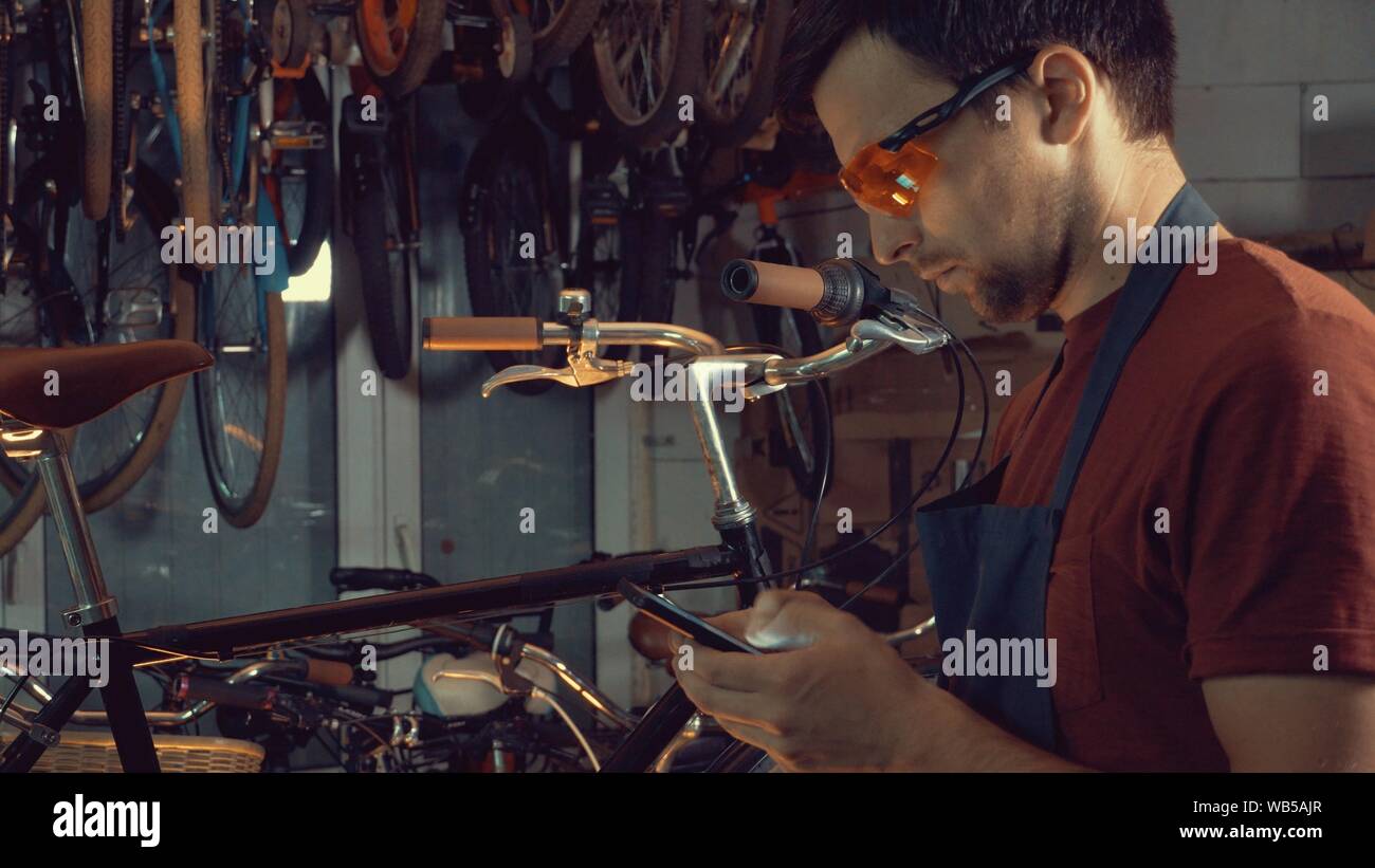 Specialist bike repair shop hi-res 