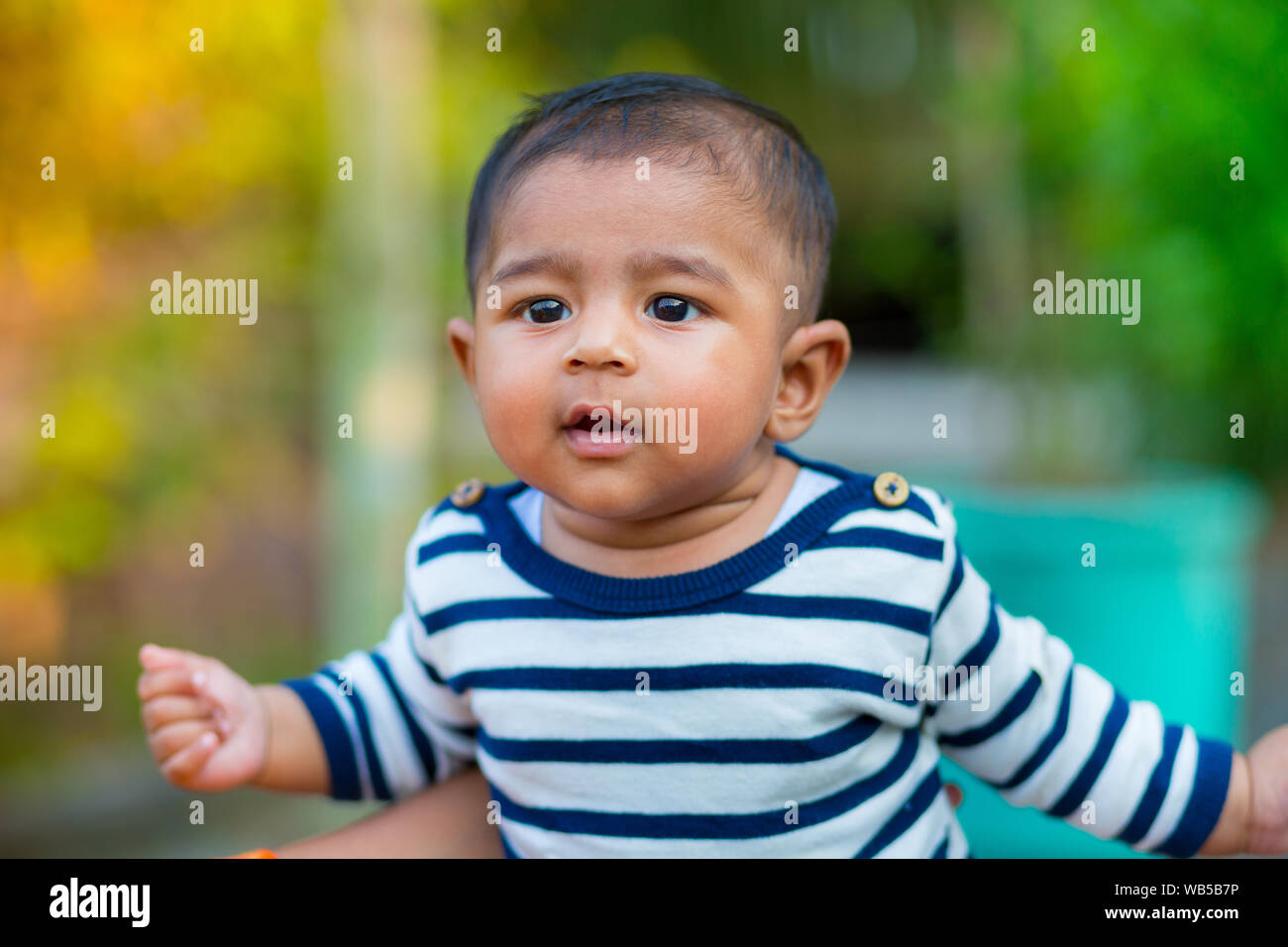 baby candid photography