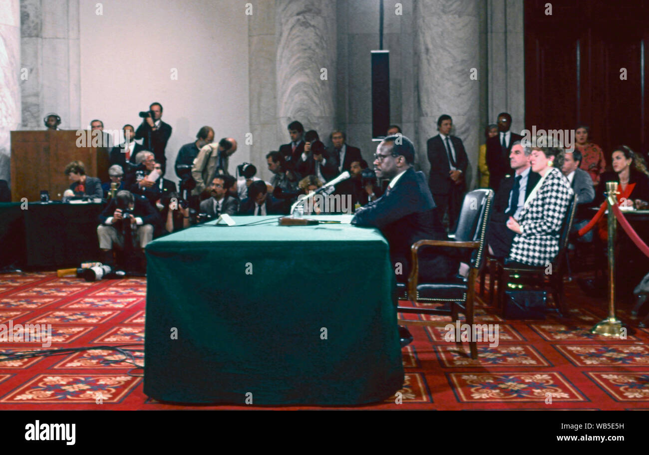 Questioning Justice Clarence thomas confirmation hearing hi-res stock photography and ...