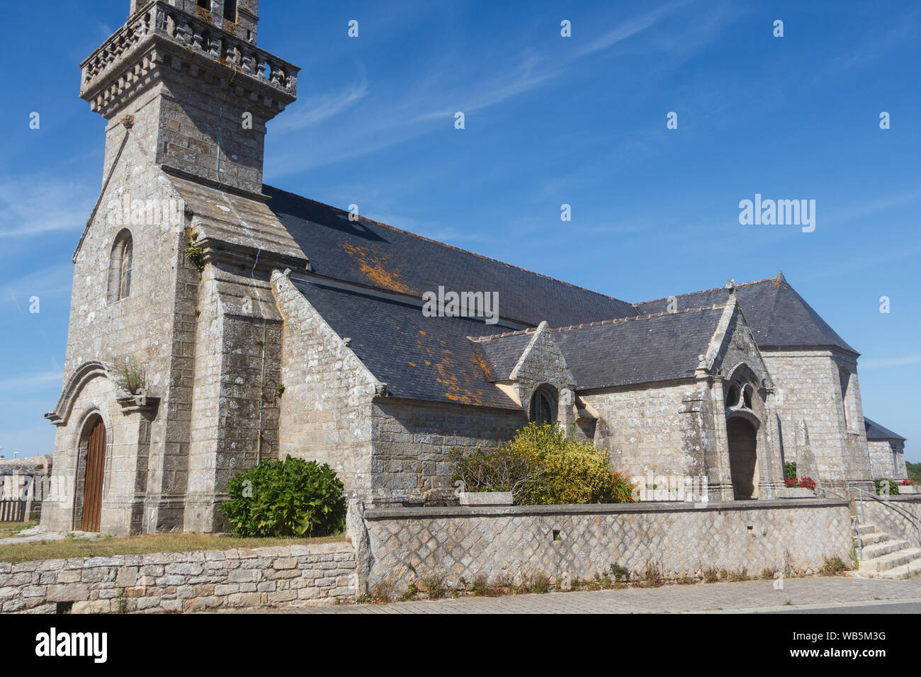 Outdoors of Saint Primel church in Primelin Stock Photo