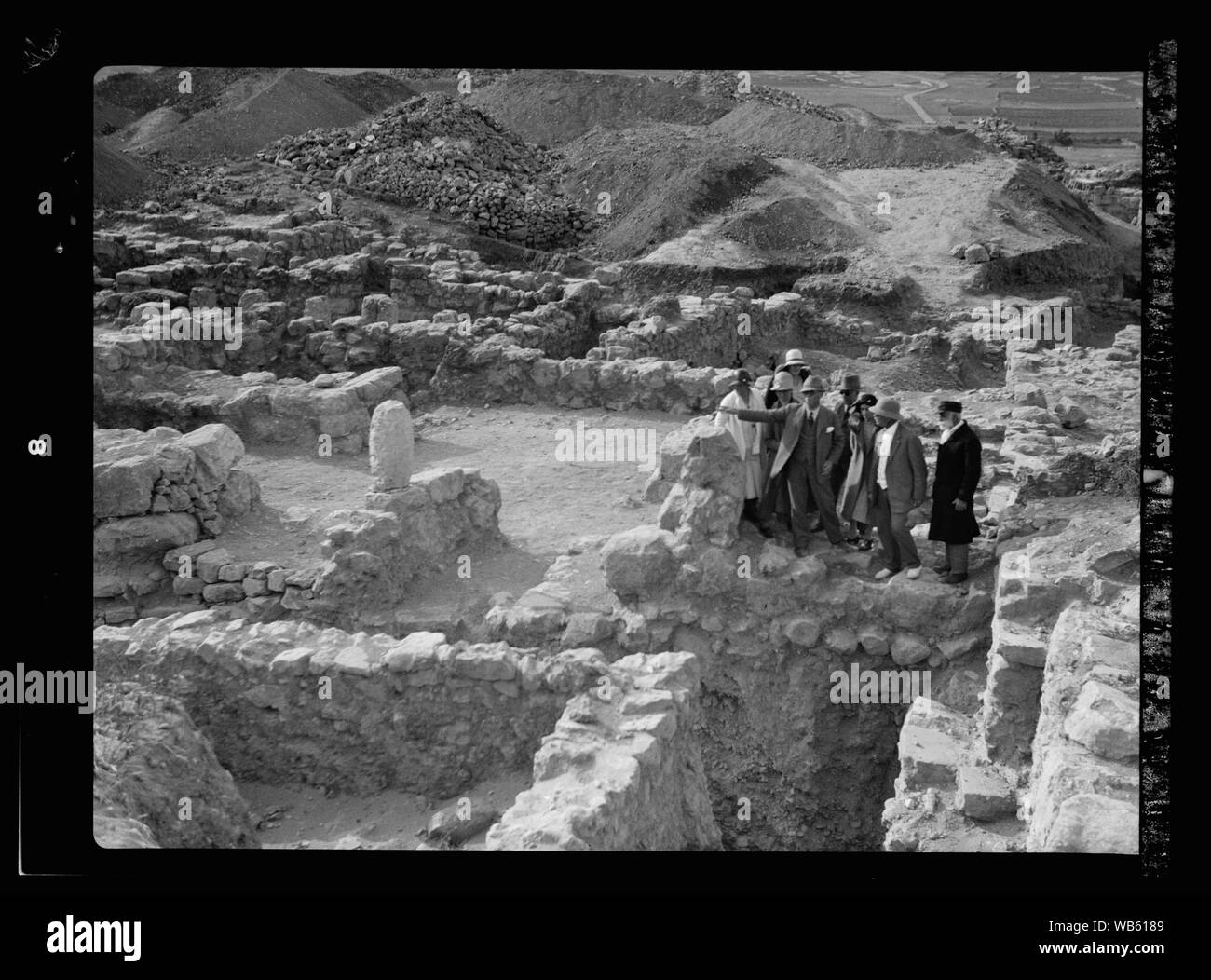 Excavations. Tell-el-Nasbeh (Mizpah). Astarte sanctuary on the east side Abstract/medium: G. Eric and Edith Matson Photograph Collection Stock Photo