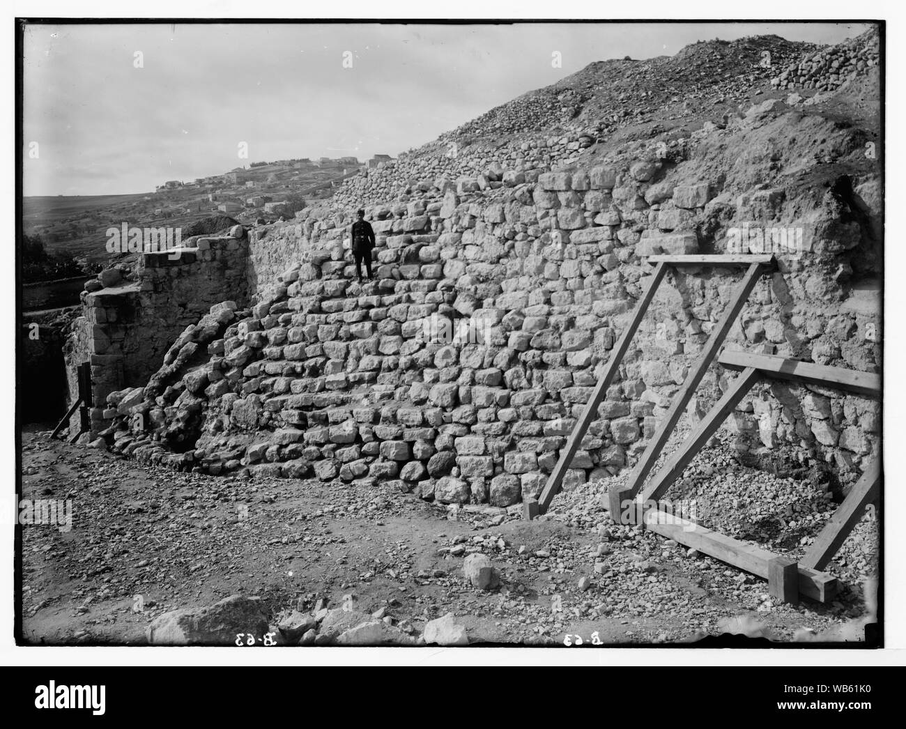 Excavations on Ophel. Wall of the Jebusites Abstract/medium: G. Eric and Edith Matson Photograph Collection Stock Photo