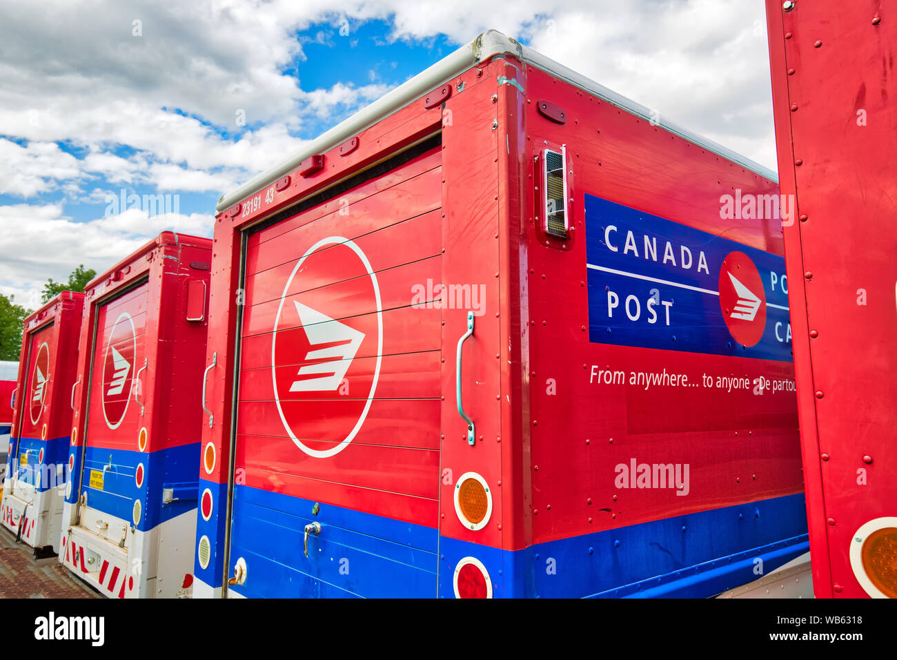 International Parcel Stock Photos International Parcel Stock Images international-parcel-stock-photos-international-parcel-stock-images