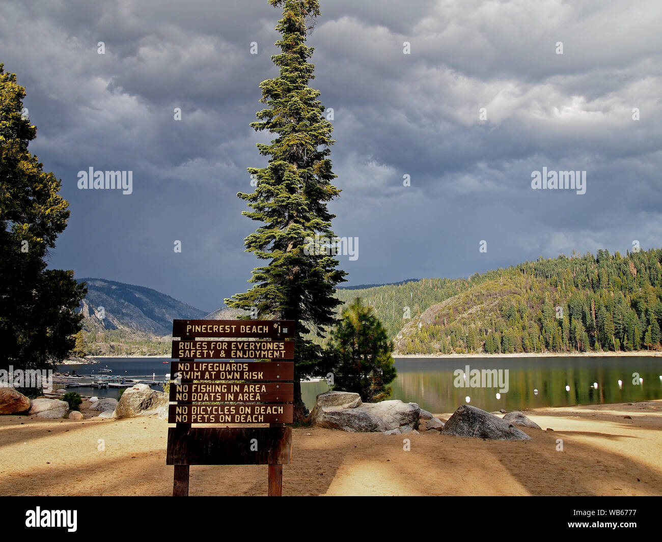 Pinecrest hi-res stock photography and images - Alamy