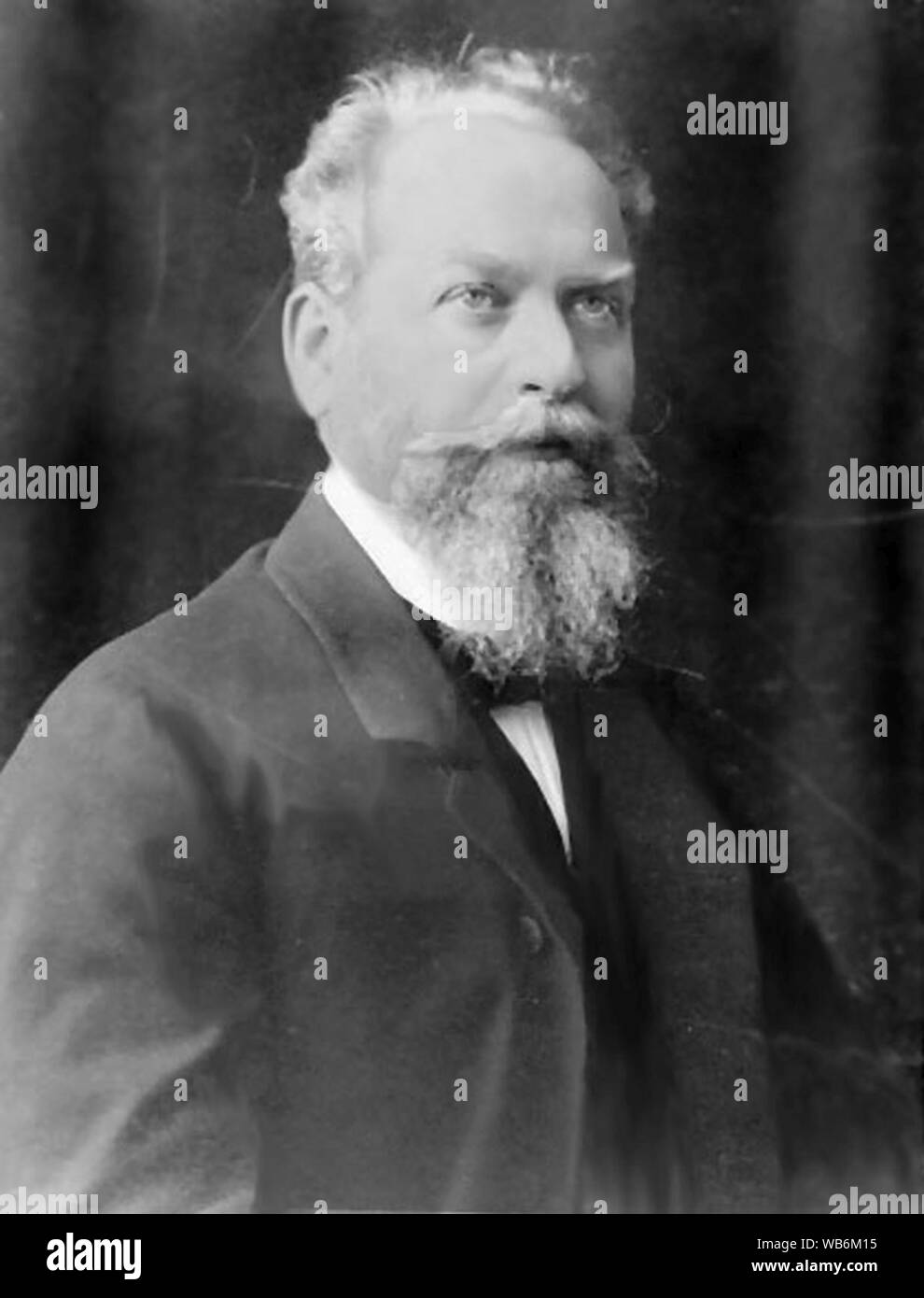 Edmund husserl Black and White Stock Photos & Images - Alamy