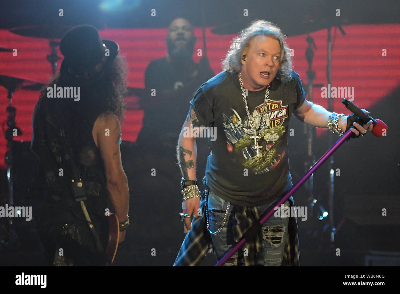 Rio de Janeiro, September 24, 2017. Singer Axl Rose from the band Guns N ' Roses, during her show at Rock in Rio 2017 in the city of Rio de Janeiro,  Br Stock Photo - Alamy