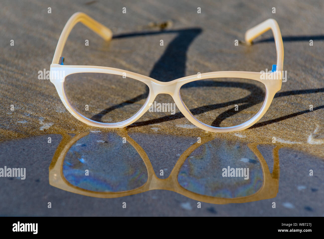 Uv protection hires stock photography and images Alamy