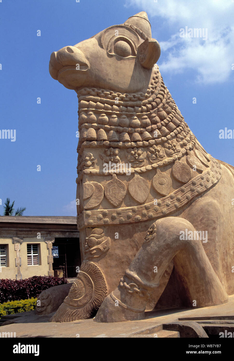 asia, asian, mysore, chivas mount, head of a carved nandi bull Stock Photo