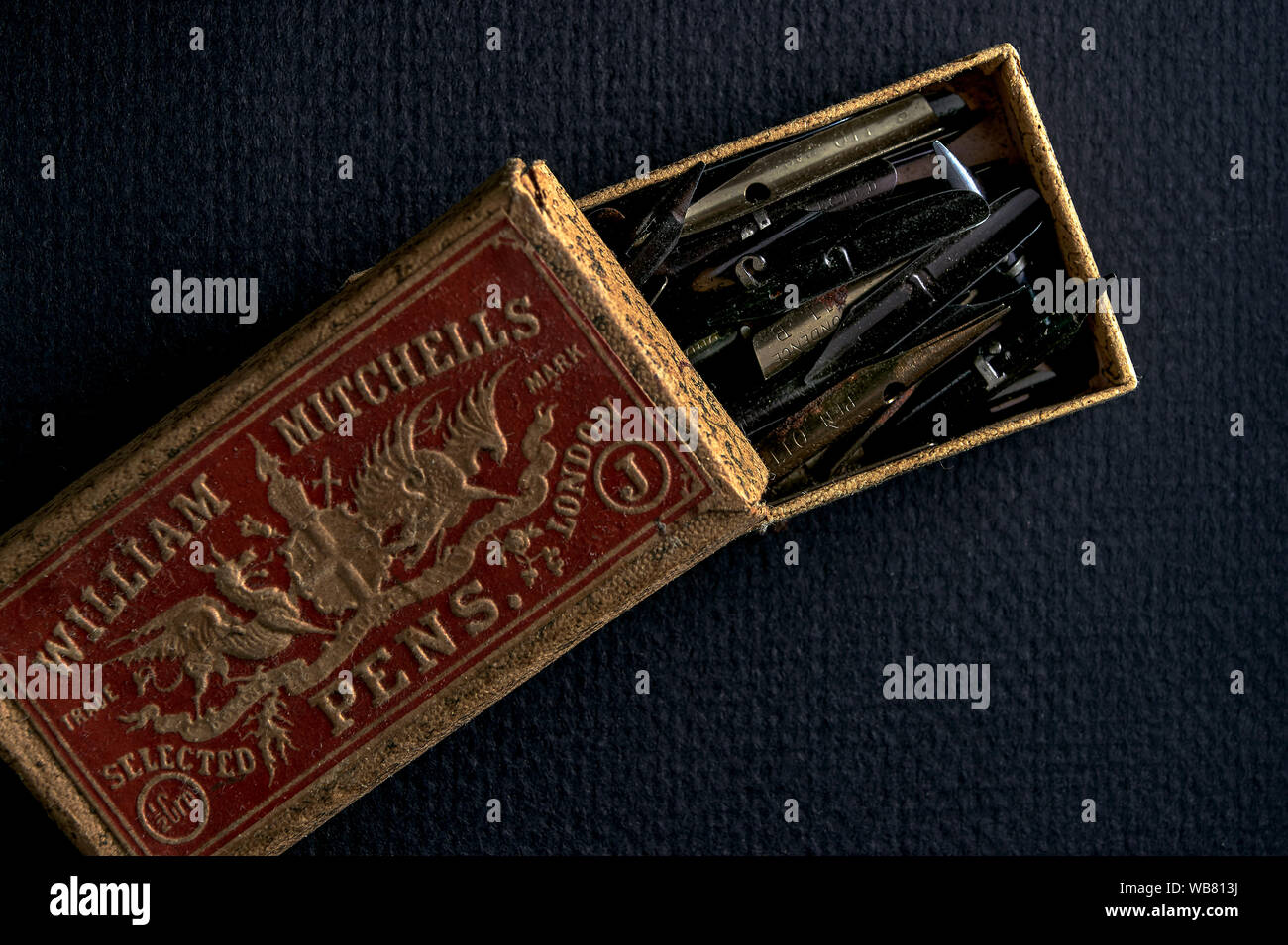 24sep2015 vintage dip pen nibs,English in cardbord box kalyan