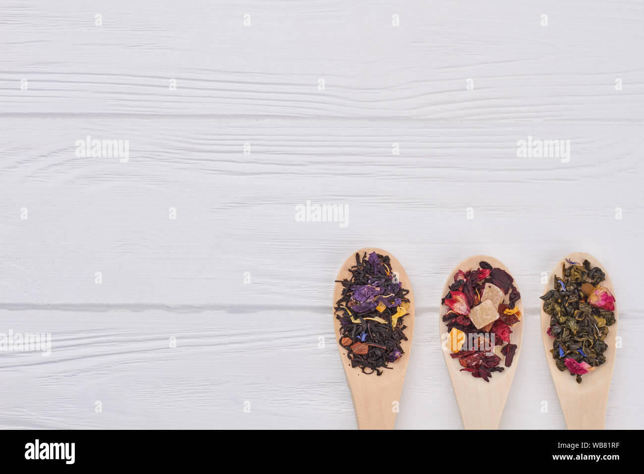 Set of dry tea leaves in spoons for tea ceremony Stock Photo Alamy