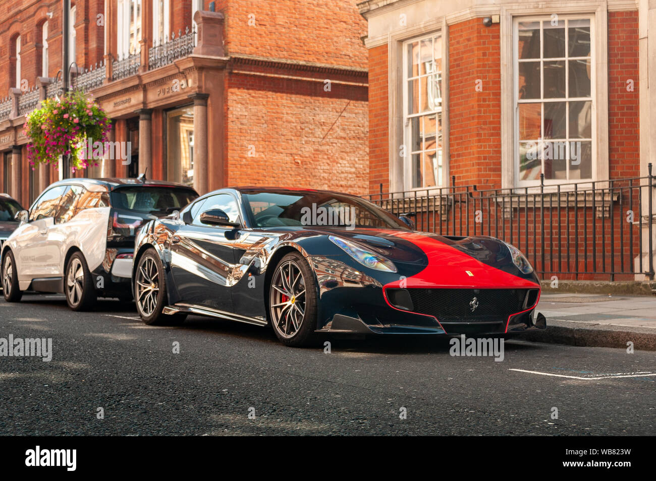 Ferrari f12 hi-res stock photography and images - Alamy