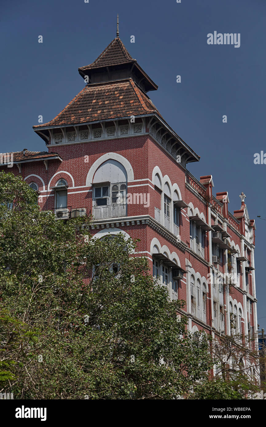 18 Feb 2007Heritage Navsari Building, Opposite Handloom House, 240, Dr D N Road, Fort, Mumbai