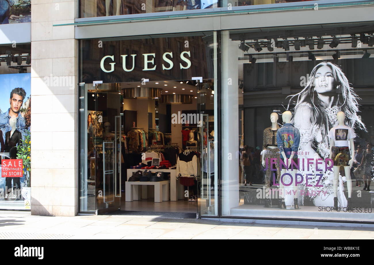 Guess Store Sign High Resolution Photography and Images - Alamy