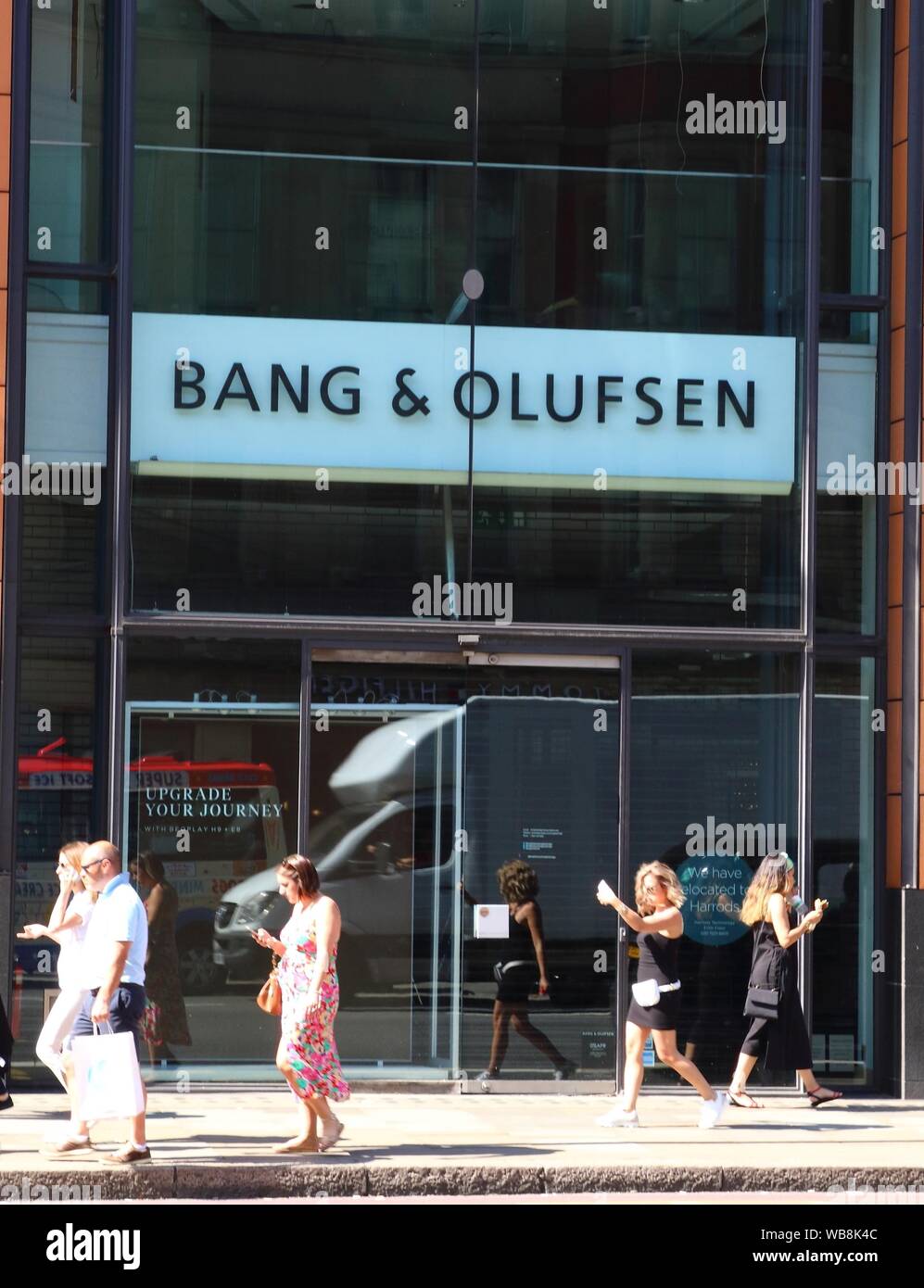 High-end luxury Danish consumer electronics company Bang & Olufsen has a  store amongst the Luxury brands in London's prestige shopping area in  Knightsbridge Stock Photo - Alamy