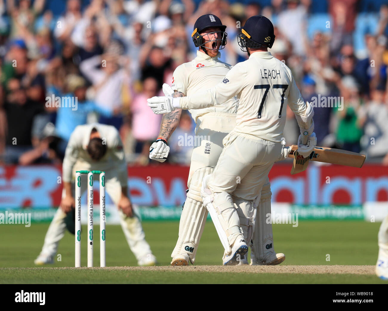 Jack leach celebrate winning third ashes test match headingley hires