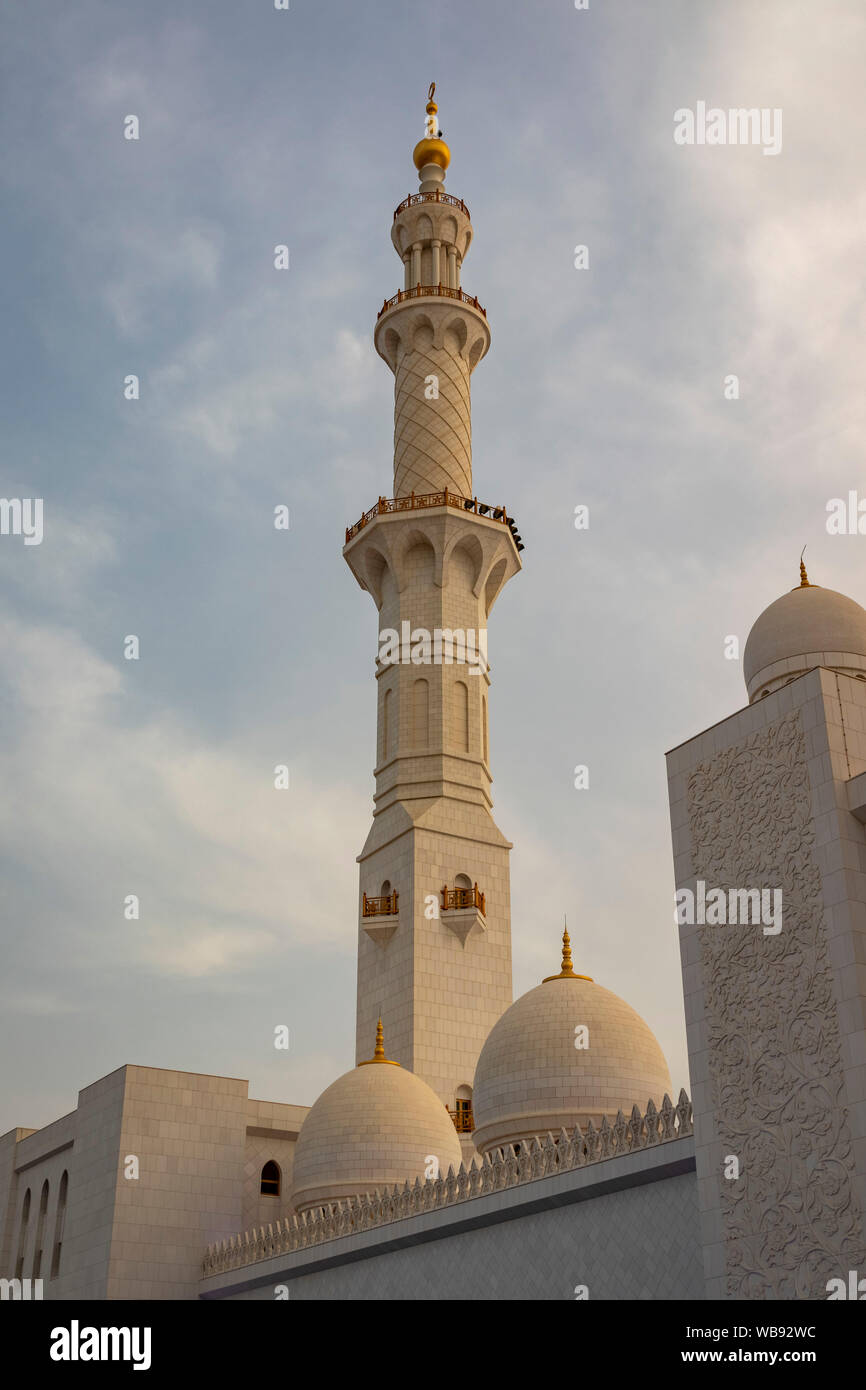 View Of Minaret And Domes Sheikh Zayed Grand Mosque Abu Dhabi United