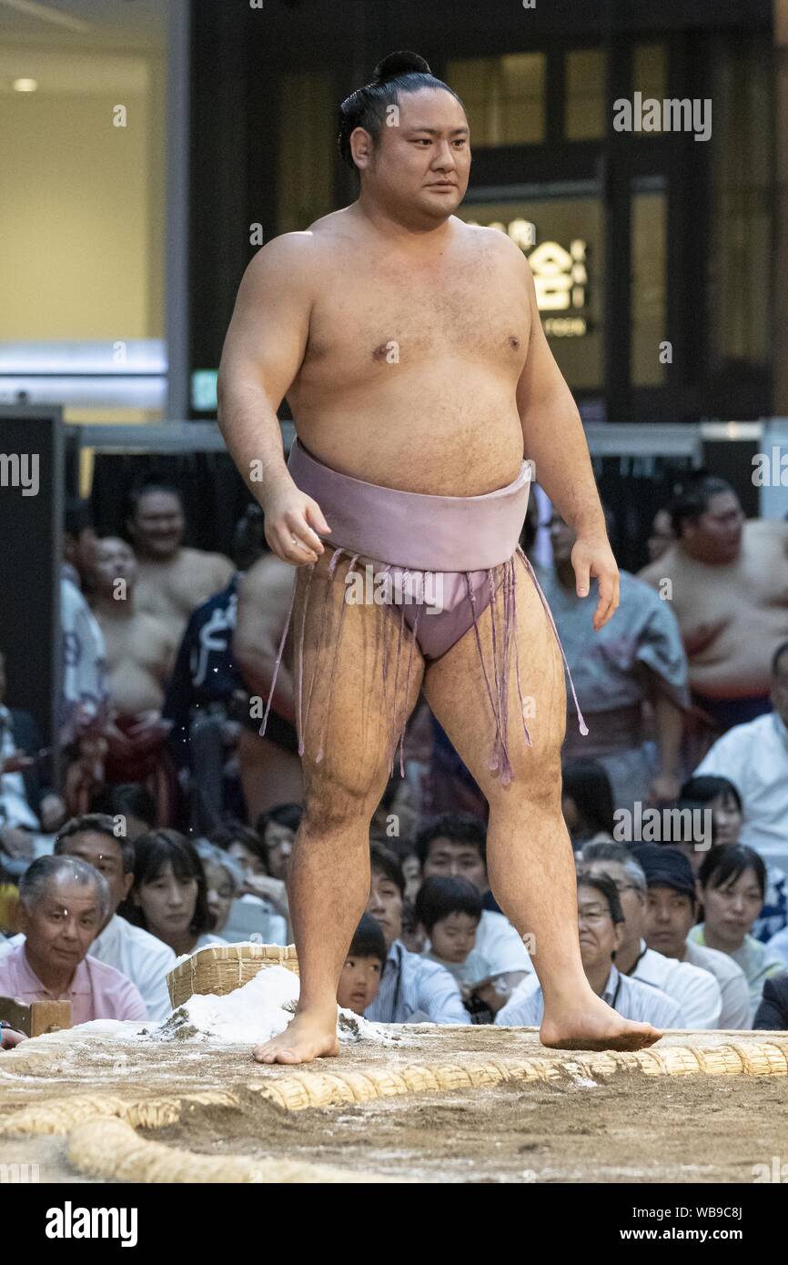 Tokyo, Japan. 25th Aug, 2019. A sumo wrestler Kotoeko Mitsunori  participates in a special Grand Sumo Tournament during the ''Hakkiyoi  KITTE'' event held at KITTE commercial complex. Every year, visitors came to