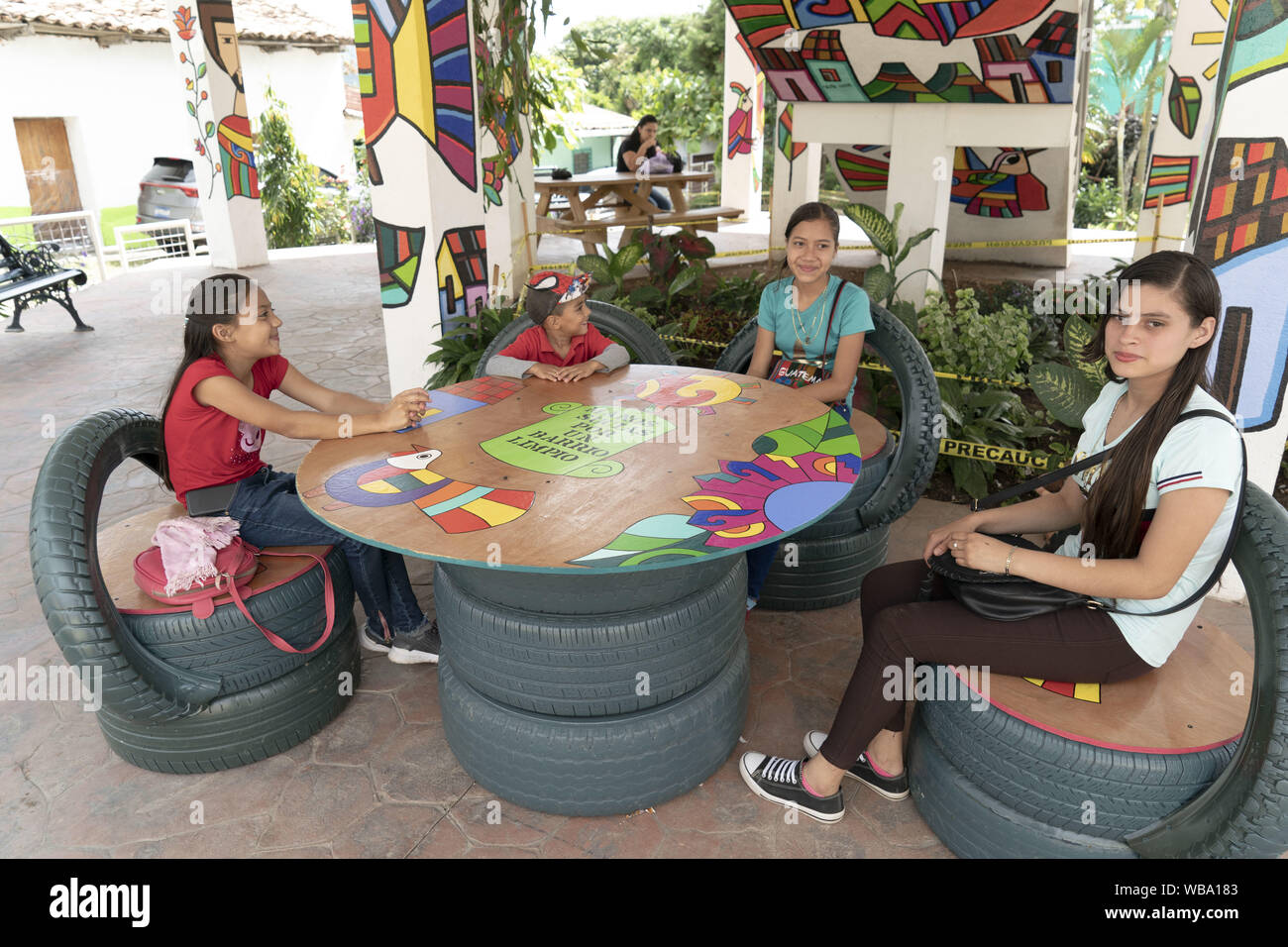 La Palma, El Salvador, El Salvador. 6th Aug, 2019. Street scenes in the artisan community of La Palma outside the capital city of San Salvador, El Salvador. The area is known for its tourism and creative artisans who make furniture, clothing and crafts to ship worldwide. Credit: Bob Daemmrich/ZUMA Wire/Alamy Live News Stock Photo