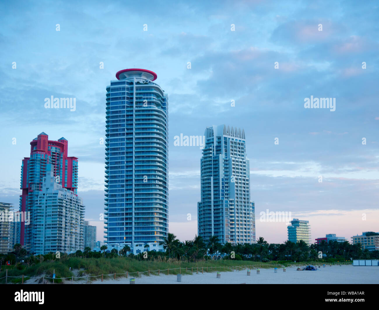 Visual Reference: New Building In Miami Beach Hi Res Stock Photography And
