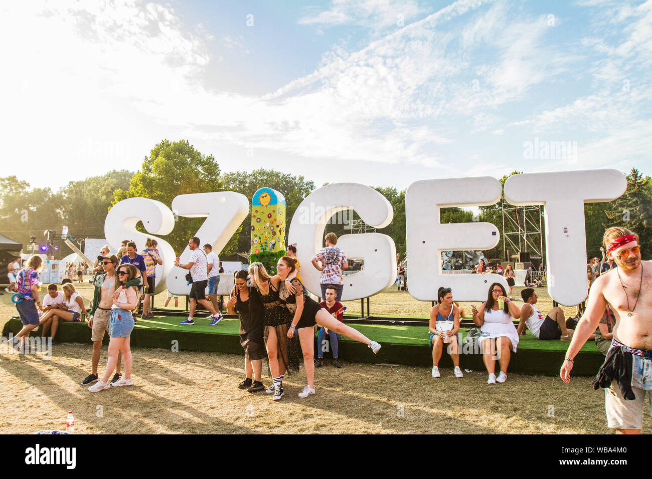 Budapest, Hungary. 10th Aug, 2019. People, portraits, crownd, sunset from Sziget Festival 2019 (Photo by Luigi Rizzo/Pacific Press) Credit: Pacific Press Agency/Alamy Live News Stock Photo