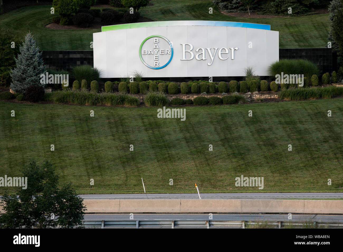 Bayer Logo High Resolution Stock Photography and Images Alamy