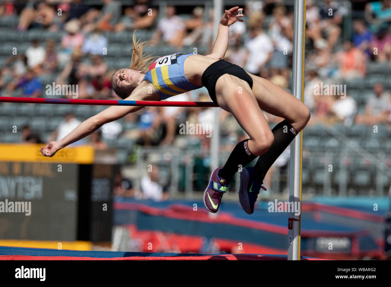 High Jumper Bar Stock Photos & High Jumper Bar Stock Images Alamy