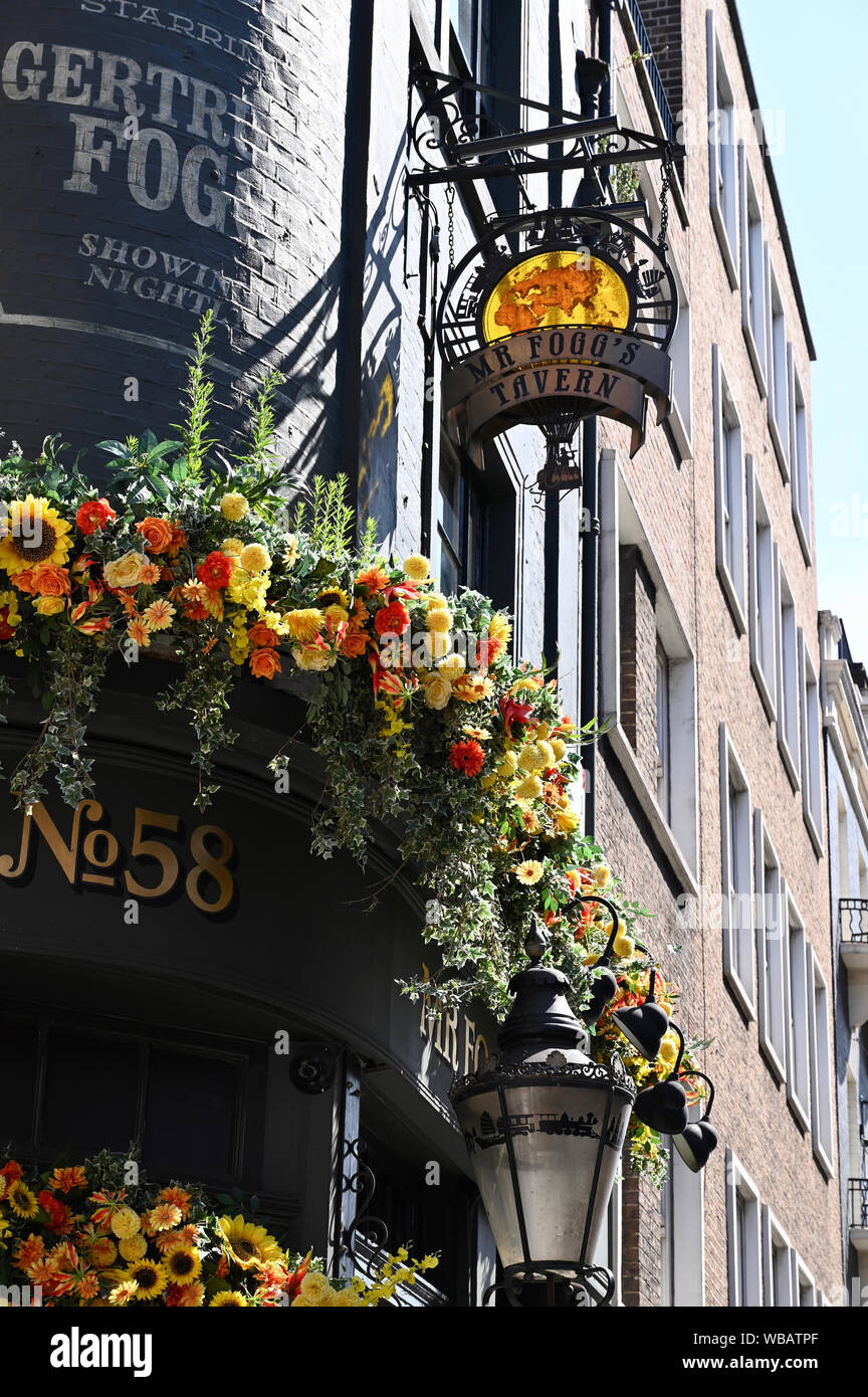 Floral Entrance, Mr Fogg's Tavern, St Martin's Lane, Covent Garden, London. UK Stock Photo