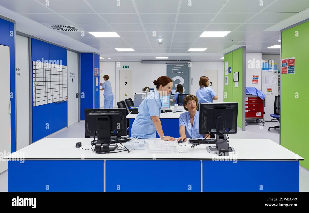 Nursing control, Delivery room, Maternity ward, Hospital Donostia, San