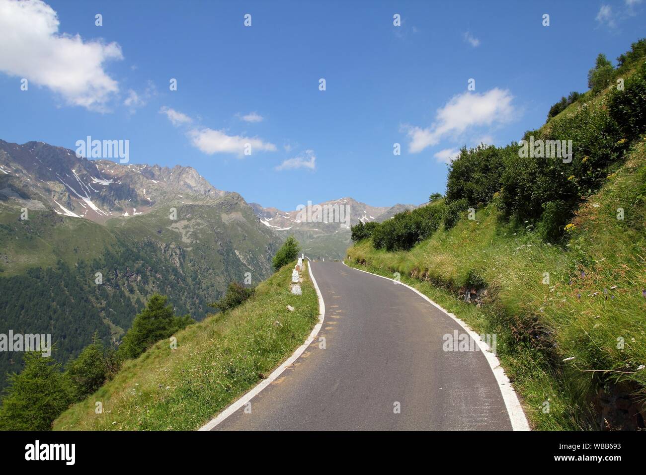 Italy, Stelvio National Park. Famous road to Gavia Pass in Ortler Alps. Alpine landscape. Stock Photo