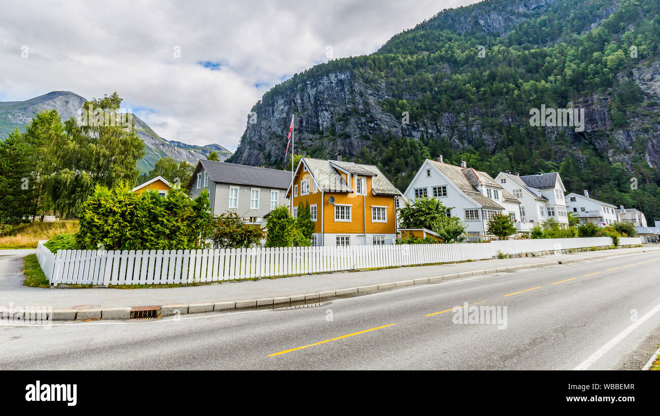 Townscape Sylte or Valldal administrative center of Norddal Municipality, More og Romsdal Norway, with Valldalen valley and shore of Norddalsfjorden Stock Photo